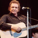 Los herederos de Cash demandaron a Coca-Cola por un nuevo jingle. Los herederos de Cash demandaron a Coca-Cola por un nuevo jingle.