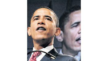 Barack Obamay HillaryClintoncoincidieronayer ante unforo judeoestadounidense.Fue unareunión degestos: delprimero haciauna comunidadelectoralmenteclave;de la segundahacia elcandidatonegro, en cuyafórmulapretendecolgarse.