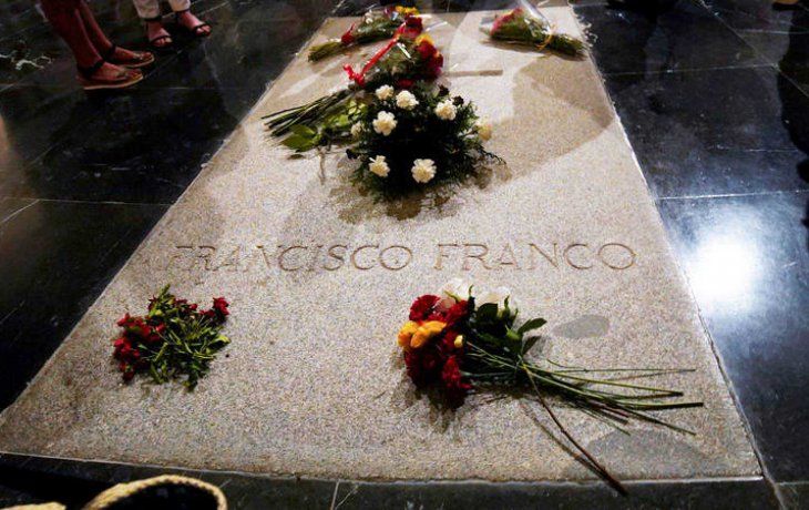 gobierno espanol dio ultimatum a familia de franco para el traslado de su cadaver