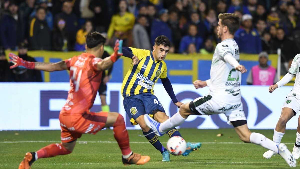 Rosario Central achieved the first victory of the Tevez era