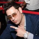 Pearce fue condenado por la muerte de dos mujeres y varios casos de violación.  Pearce fue condenado por la muerte de dos mujeres y varios casos de violación.