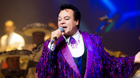 Juan Gabriel, uno de los cantautores más populares de México.