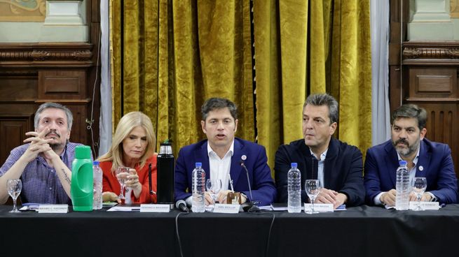 La dirigencia bonaerense de Unión por la Patria debatió el DNU presidencial.&nbsp;