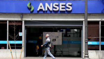 Los titulares de AUH ANSES contarán con un monto importante en julio.