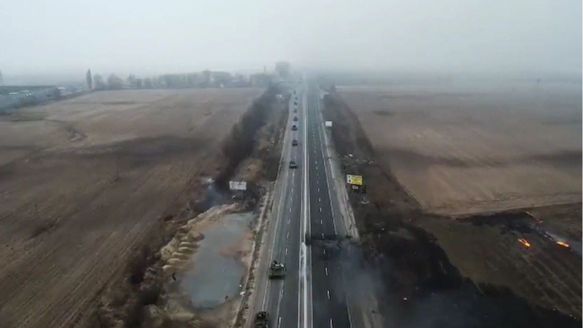 The exact moment of the ambush faced by one of Putin’s death convoys