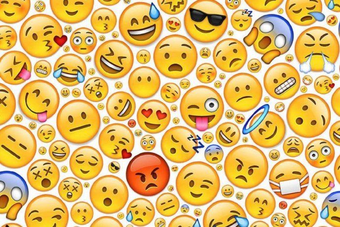 Originalmente, WhatsApp tiene con más de 1700 emojis y emoticones disponibles para enviar a través de sus chats. Originalmente, WhatsApp tiene con más de 1700 emojis y emoticones disponibles para enviar a través de sus chats.