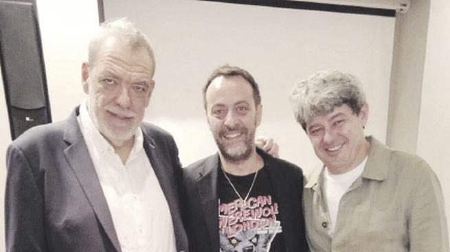 carmen mola. Mercero, Díaz y Martínez, tras un seudónimo femenino.