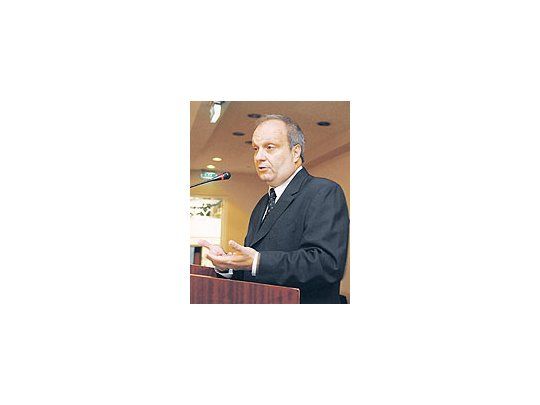 El Ministro de Cultura, Hernán Lombardi, anunciará mañananumerosos cambios estructurales en su cartera.