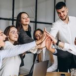 La selección de líderes debe contemplar la visión global y el rigor estructural demostrado en contextos de alta competitividad. La selección de líderes debe contemplar la visión global y el rigor estructural demostrado en contextos de alta competitividad.