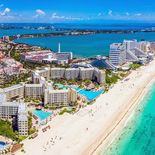 Si eres adulto mayor, puedes viajar a Cancún cn descuento. Si eres adulto mayor, puedes viajar a Cancún cn descuento.