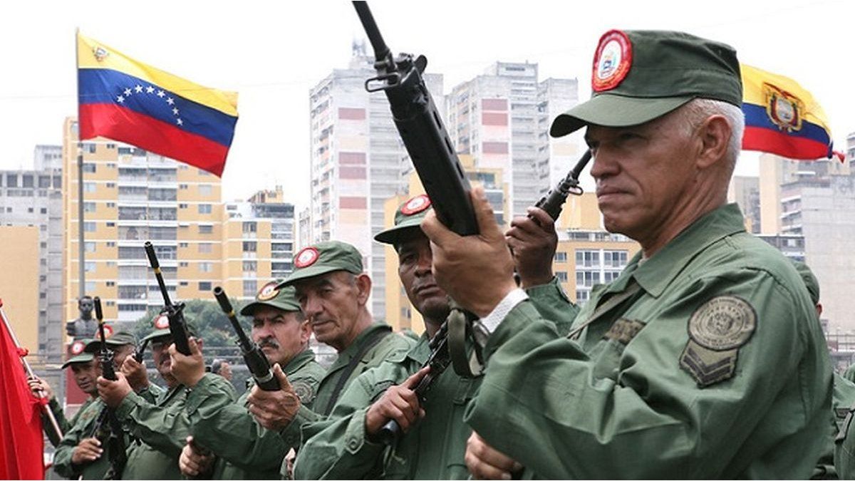 Venezuela carries out military exercises due to threat from a British ship in Guyana