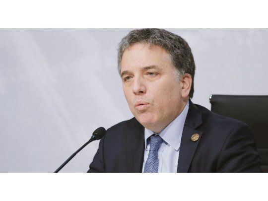 Test. El Ministerio de Hacienda de Nicolás Dujovne deberá anunciar el resultado de la licitación en un marco de caída de las Letes en dólares.