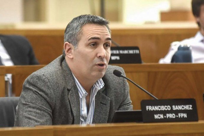 Francisco Sánchez, secretario de Culto. 