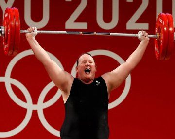 Laurel Hubbard se convierte en primera atleta olímpica transgénero