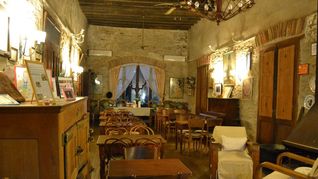 A 131 años del nacimiento de Gardel, un hotel en Uruguay convierte en atracción su paso allí