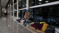 desalojaron a unas 100 personas que dormian desde hace meses en aeroparque