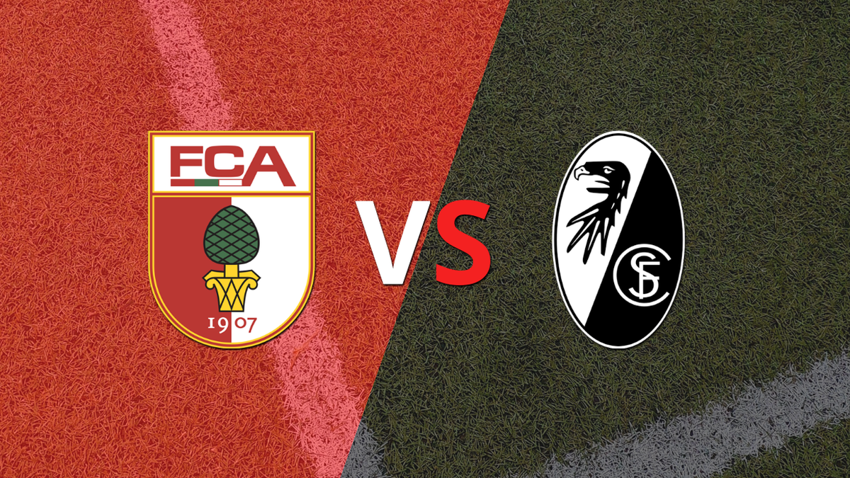 The match between Augsburg and Freiburg begins