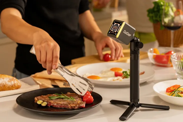 Paso a paso y en tiempo real, este asistente acompa&ntilde;a la preparaci&oacute;n de cada plato y ya despierta el inter&eacute;s de millones de cocineros caseros.