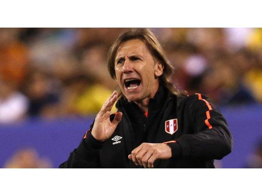 Perú recibirá a Bolivia desde las 23.15.