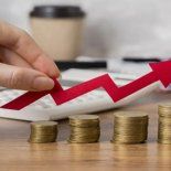 El modelo que propone la gestión libertaria lleva a un deterioro continuo. Es un modelo que no cierra y al que sólo la resistencia de los ajustados puede ponerle un freno. El modelo que propone la gestión libertaria lleva a un deterioro continuo. Es un modelo que no cierra y al que sólo la resistencia de los ajustados puede ponerle un freno.