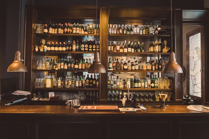 Dirección: Guardia Vieja 4446, Almagro. Dirección: Guardia Vieja 4446, Almagro.