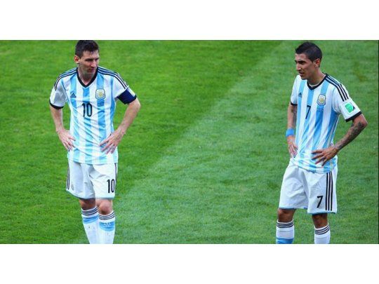 Di María relegó a Messi al banco en su equipo del FIFA 18.