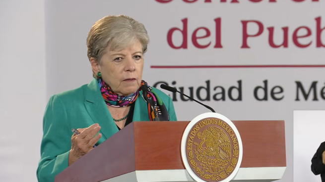 Alicia Bárcena anuncia nuevas medidas de Semarnat contra el cambio climático.&nbsp;