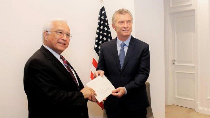 Prado Macri.jpg
