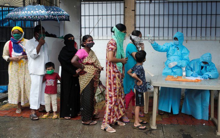 Alto avance en India de la pandemia de coronavirus: posee una de las curvas de contagio m&aacute;s aceleradas y m&aacute;s de 48 mil muertos.&nbsp;