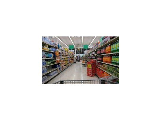 EEUU: confianza del consumidor sube más de lo esperado en julio