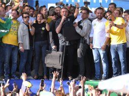 elecciones en brasil: bolsonaro cerro su campana y acuso de corrupcion al pt elecciones en brasil: bolsonaro cerro su campana y acuso de corrupcion al pt