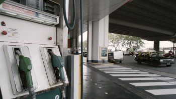cuanto sale un litro de nafta y gasoil tras el nuevo aumento