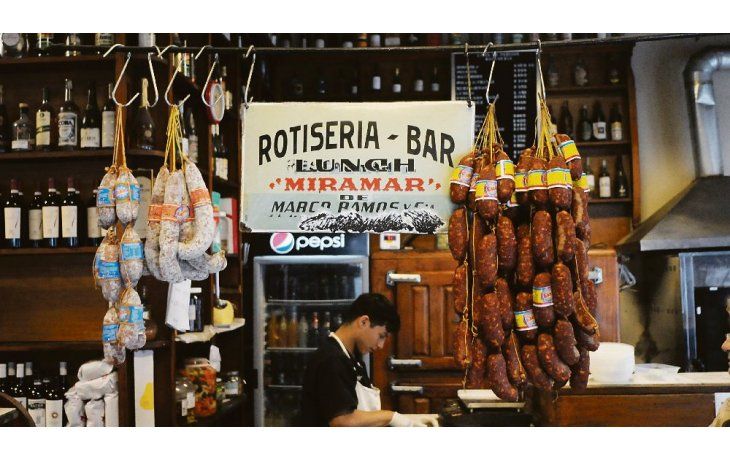 ámbito.com | Rotisería Miramar: el señor de los bodegones