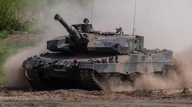 Tanques militares aportados por Alemania a Ucrania.&nbsp;