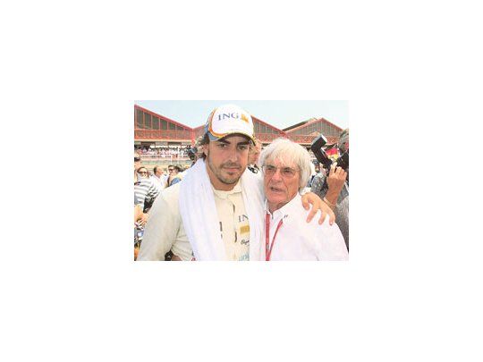 Ecclestone quiere a Alonso en Ferrari