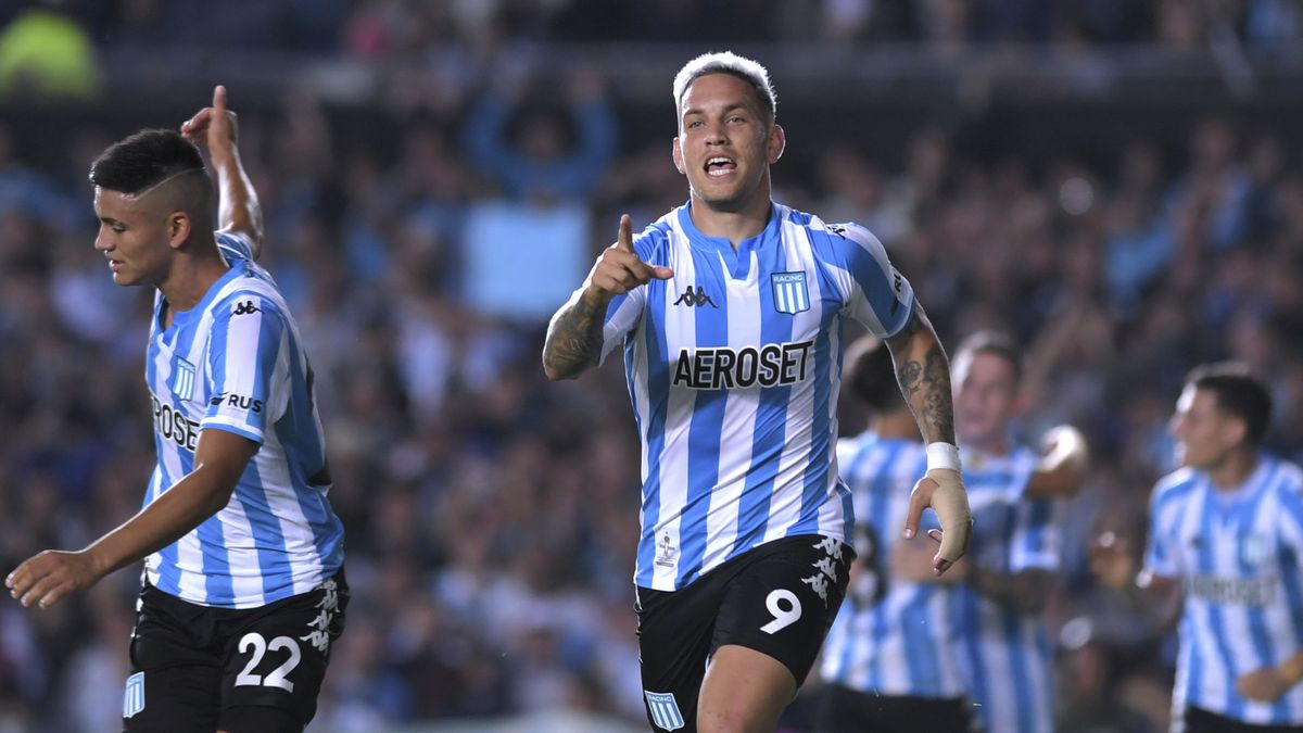 Racing suffered, but continues to win and is already in the quarterfinals