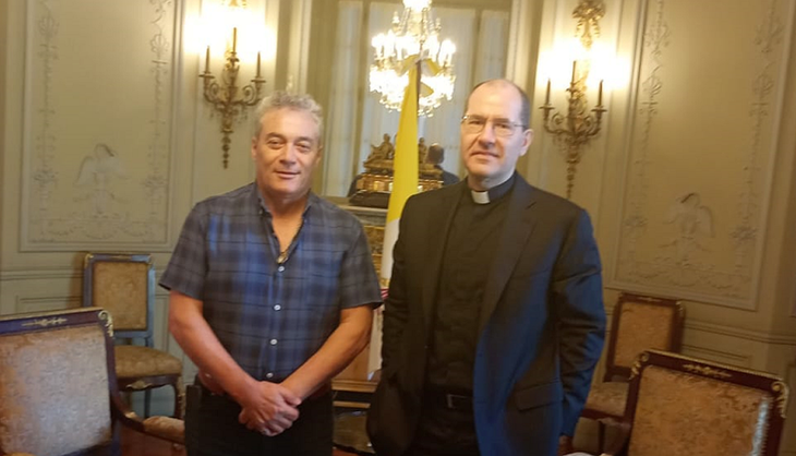 The unionist Alejandro Poli and the Italian Daniel Liessi, from the Apostolic Nunciature. The trade unionist Alejandro Poli and the Italian Daniel Liessi, from the Apostolic Nunciature.