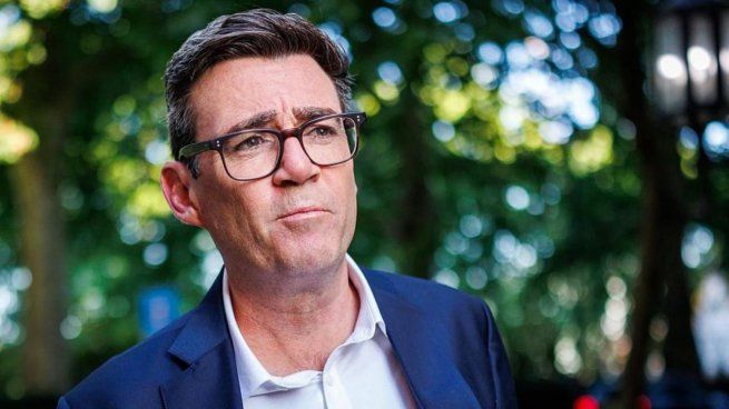 Trabajaré para construir una nueva política. El país la necesita urgentemente, sostuvo Burnham de cara a presentar a su gabinete.&nbsp;