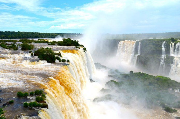 Las Cataratas del Iguazú, una de las maravillas del mundo, entre los destinos más buscados del Travel Sale. 