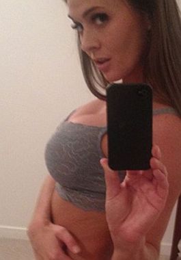 Brooke Knight posó muy provocativa para levantar a la hinchada de Chicago Bulls.