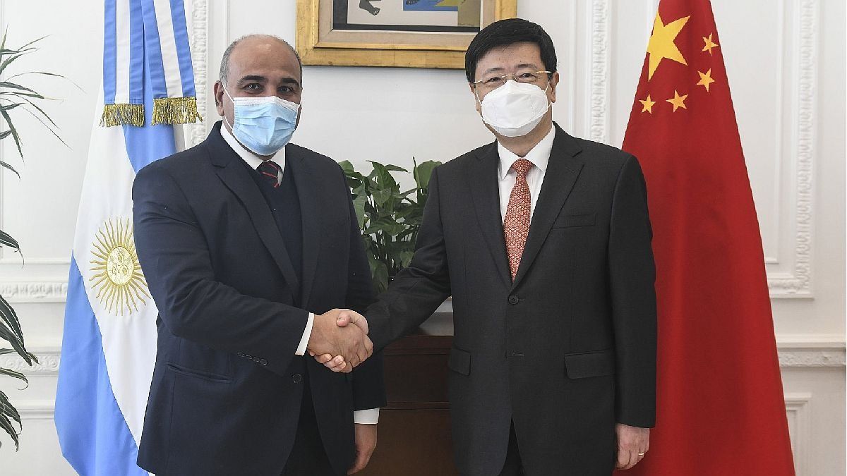 Manzur repasó planes de inversión en Argentina con el embajador de China