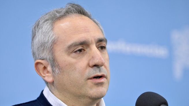 La medida se realizó a partir de dos resoluciones publicadas en el Boletín Oficial del distrito con la firma del titular de esa cartera, Andrés Larroque.