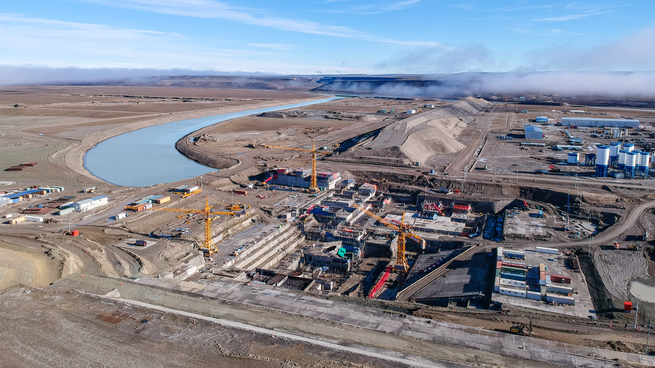 Represas de Santa Cruz. Los aprovechamientos hidroeléctricos Jorce Cepernic y Néstor Kichner estarán conectados al Sistema Argentino de Interconexión (SADI) a través de una línea de extra alta tensión (LEAT) de 500 kV. 