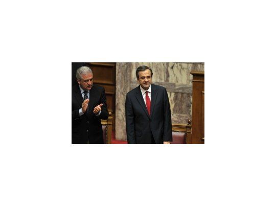 Gobierno griego y su plan de privatizaciones recibieron aval del Congreso