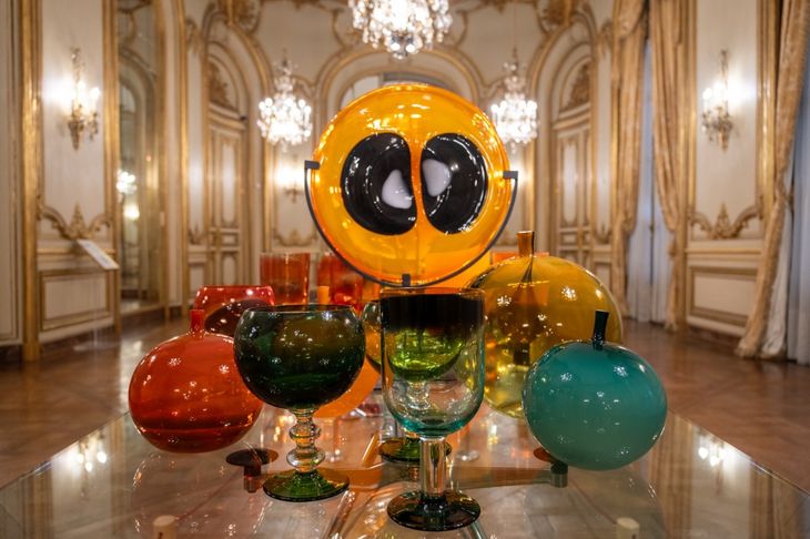 A retrospective that invites rediscovering innovation and aesthetic sensitivity that marked an era. A retrospective that invites rediscovering innovation and aesthetic sensitivity that marked an era.