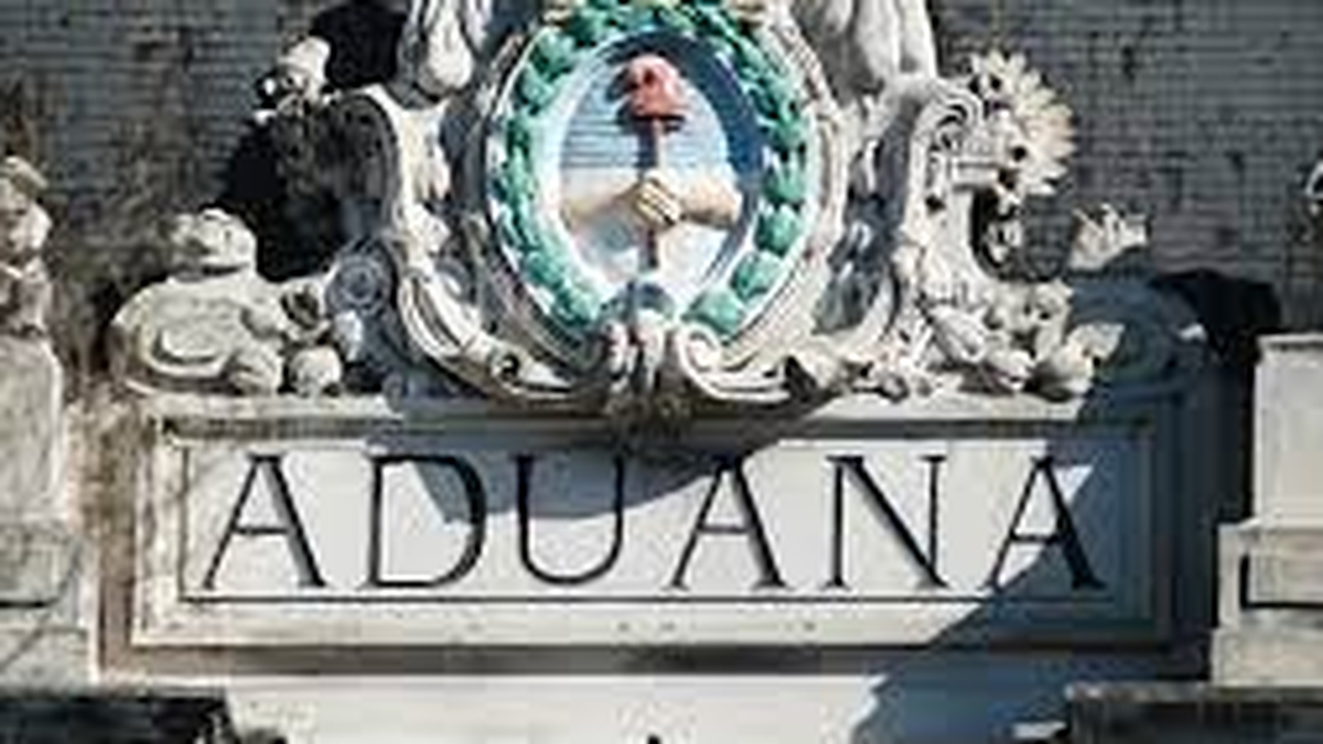 Aduana: se oficializa la designación de Michel