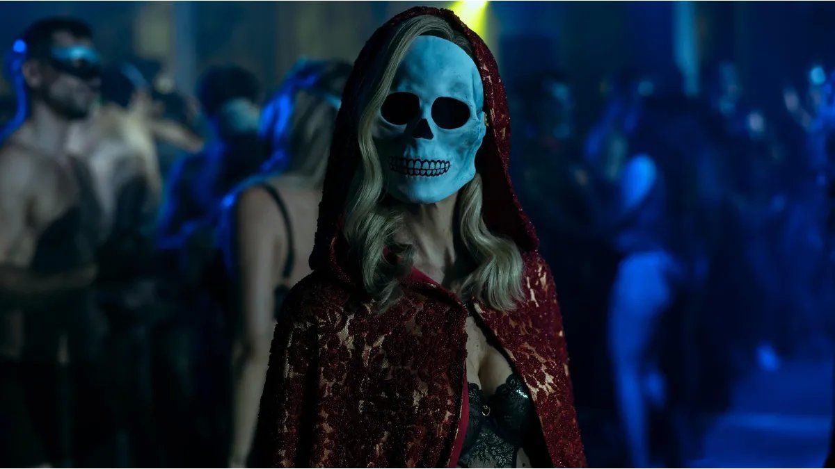Netflix presented the trailer for The Fall of the House of Usher by Mike Flanagan