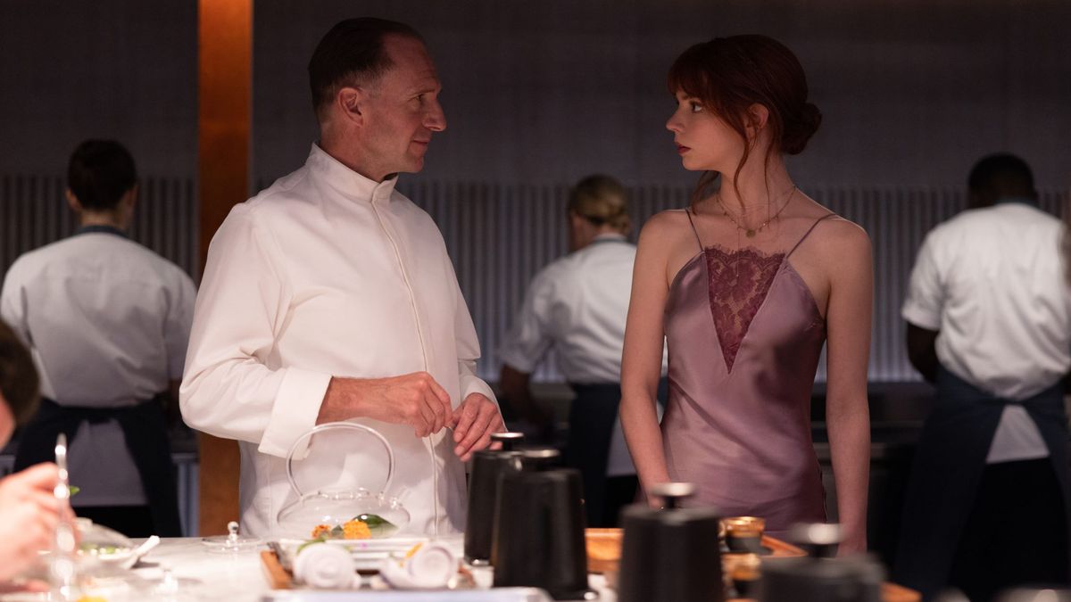 Terror on demand with Anya Taylor-Joy and Ralph Fiennes in the first trailer for “The Menu”