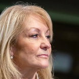 Carolina Cosse tensa la interna del Frente Amplio por el impuesto al 1% al considerar que es una discusión que tenemos que tener. Carolina Cosse tensa la interna del Frente Amplio por el impuesto al 1% al considerar que es una discusión que tenemos que tener.