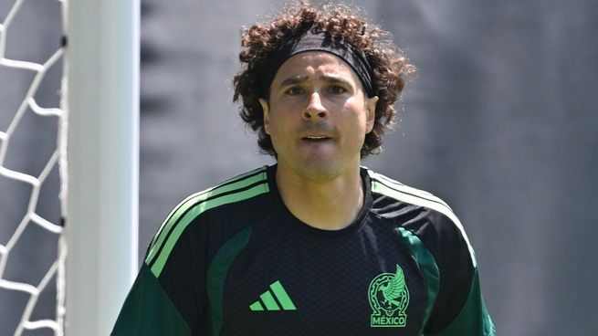 Memo Ochoa, con su experiencia internacional, reforzará la porteria de la Selección Mexicana.